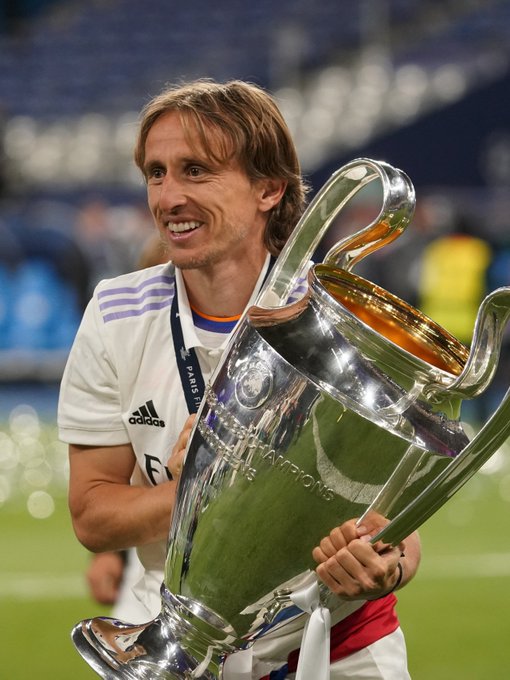 足球世界杯票务系统再次崩溃，球迷疯狂涌入