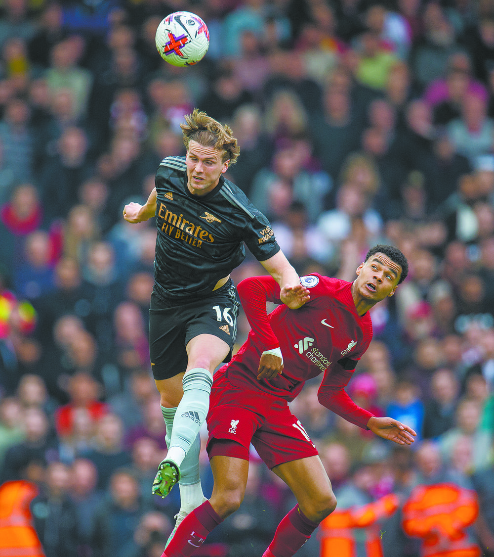 意甲媒体透露：米兰补强后防线时出现新名字：萨索洛的杰伊·伊德泽斯