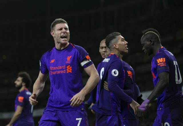 2-0！开场破门+补时补刀 核心+中卫双双伤退 13.1亿豪门17场不败