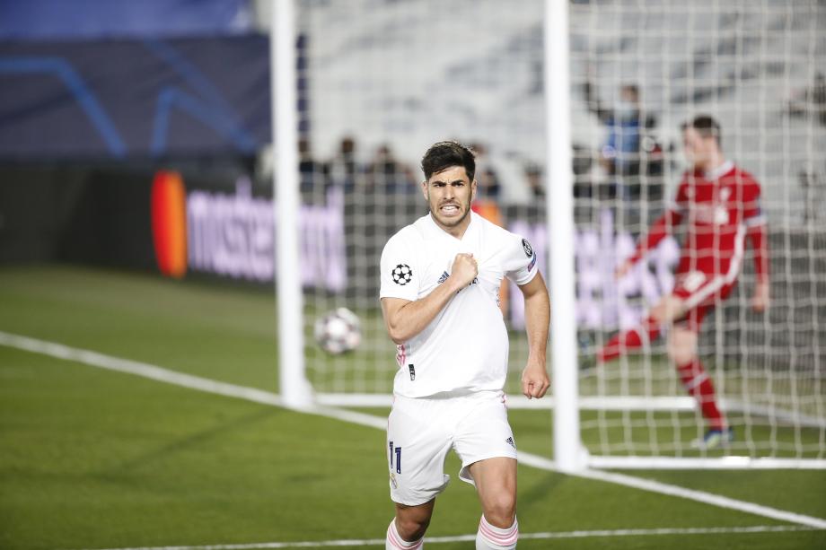 TA：因现代足球重视边路与攻防转换，菱形中场阵型已几乎绝迹