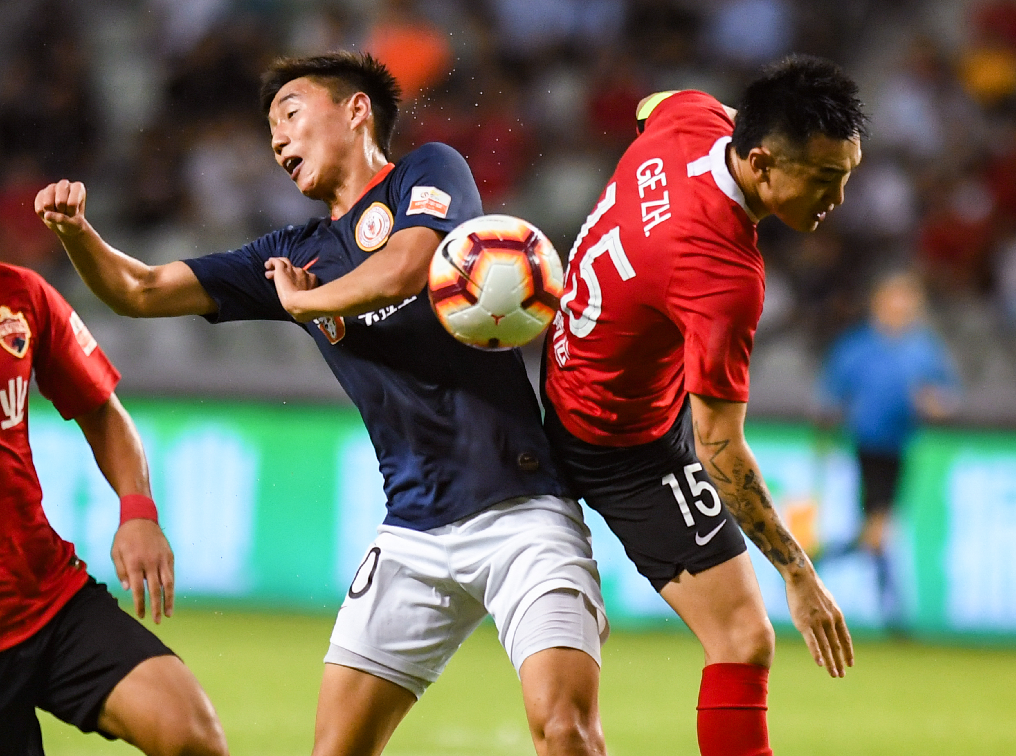 [德甲]吉拉西破门 多特蒙德1-0小胜奥格斯堡