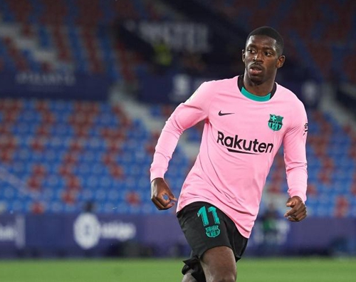 崩盘预警！皇马更衣室分裂，阿隆索帅位悬了，战曼城是最后救赎！